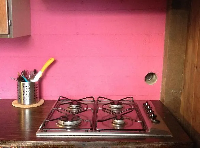 Alojamento de Acomodação e Pequeno-almoço Antoniana La Spezia