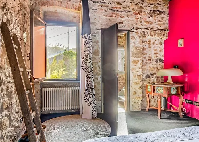 Alojamento de Acomodação e Pequeno-almoço Antoniana La Spezia